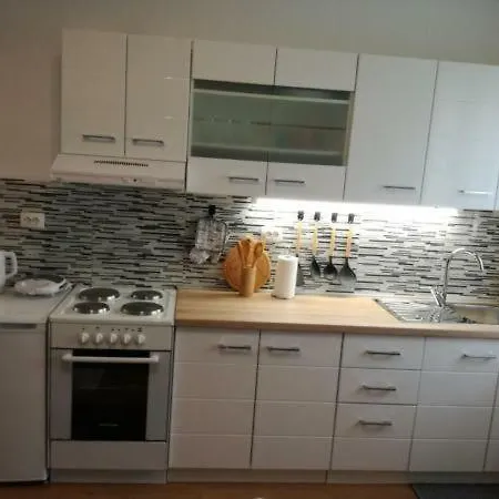 Apartment B&g